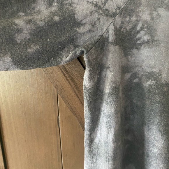 TORRID✨Plush Long Sleeve Top - Picture 4 of 11